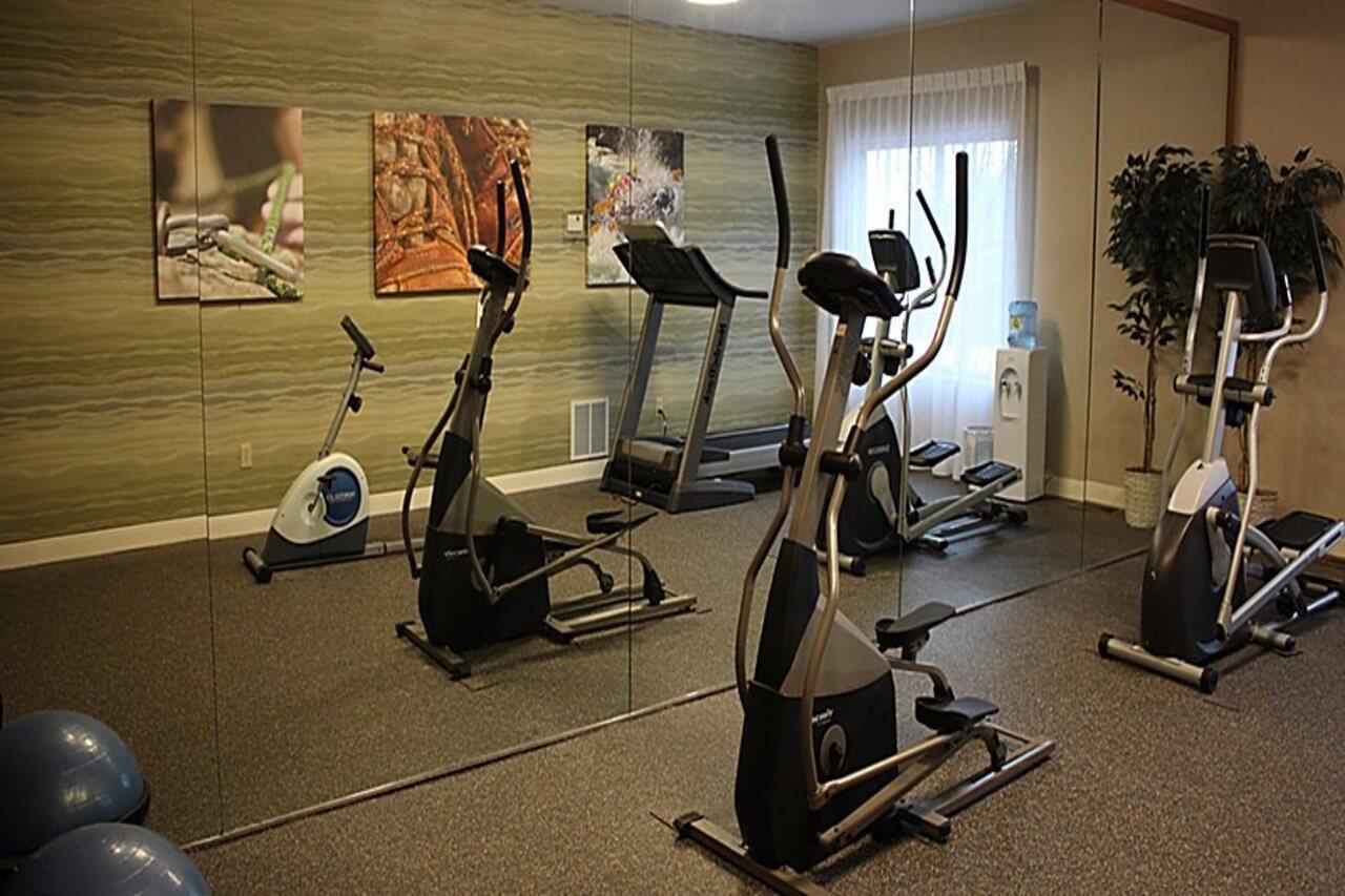 Holiday Inn Express Munising-Lakeview, An Ihg Hotel Экстерьер фото