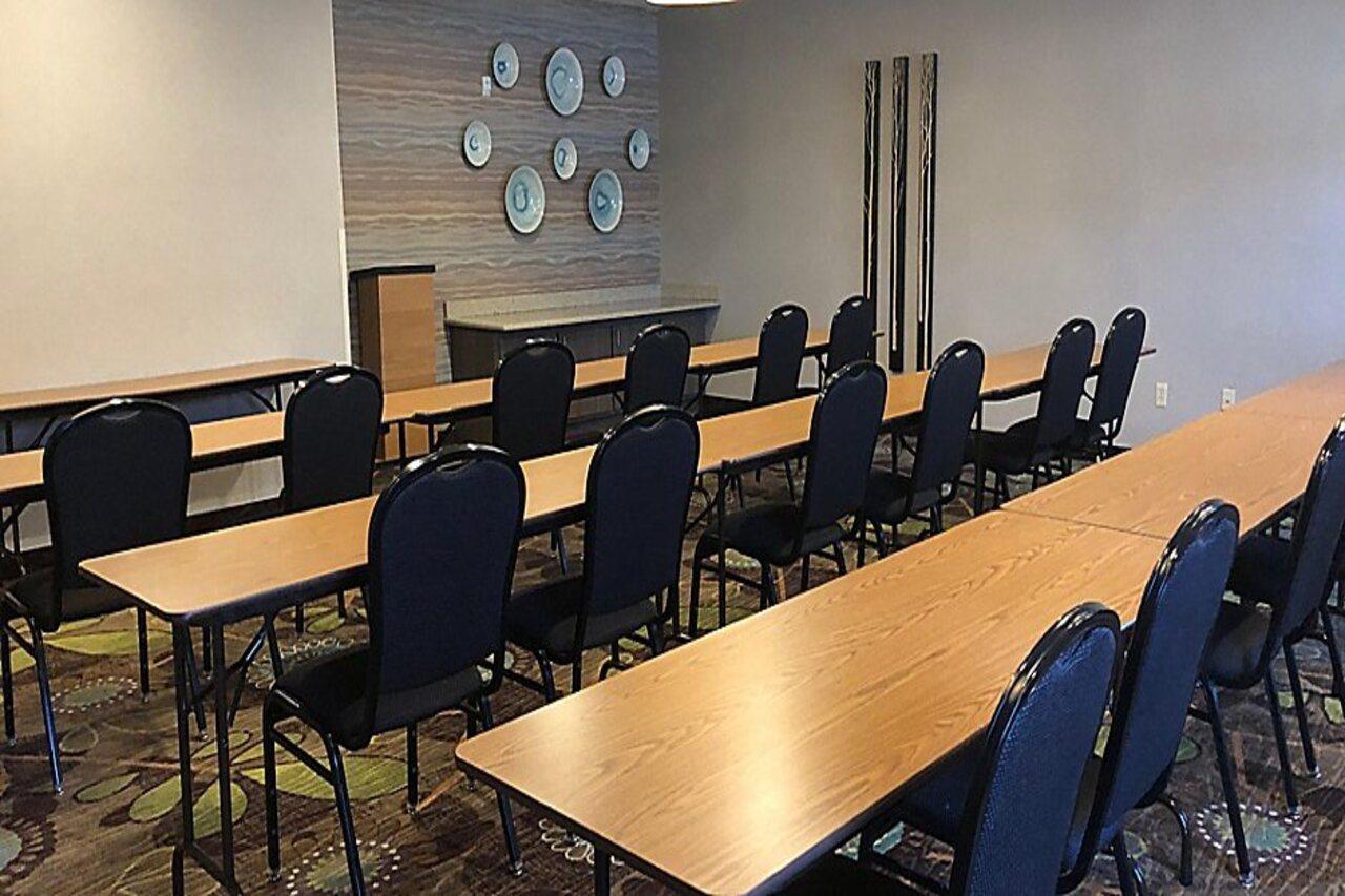 Holiday Inn Express Munising-Lakeview, An Ihg Hotel Экстерьер фото