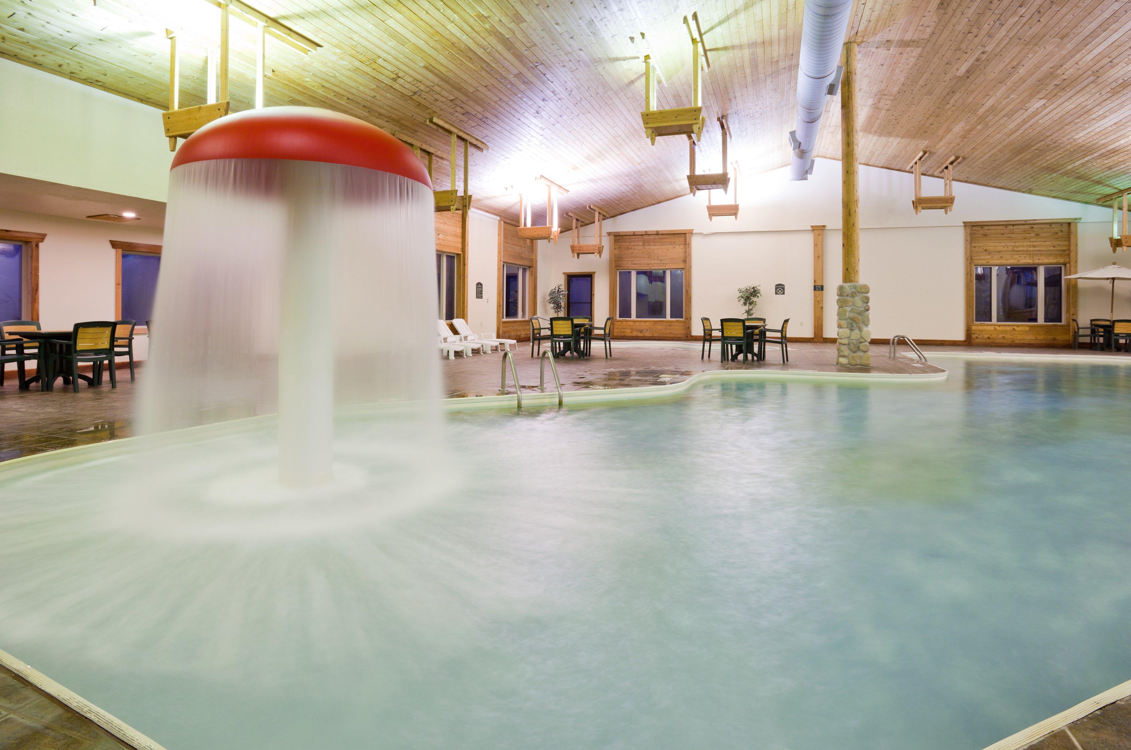 Holiday Inn Express Munising-Lakeview, An Ihg Hotel Удобства фото