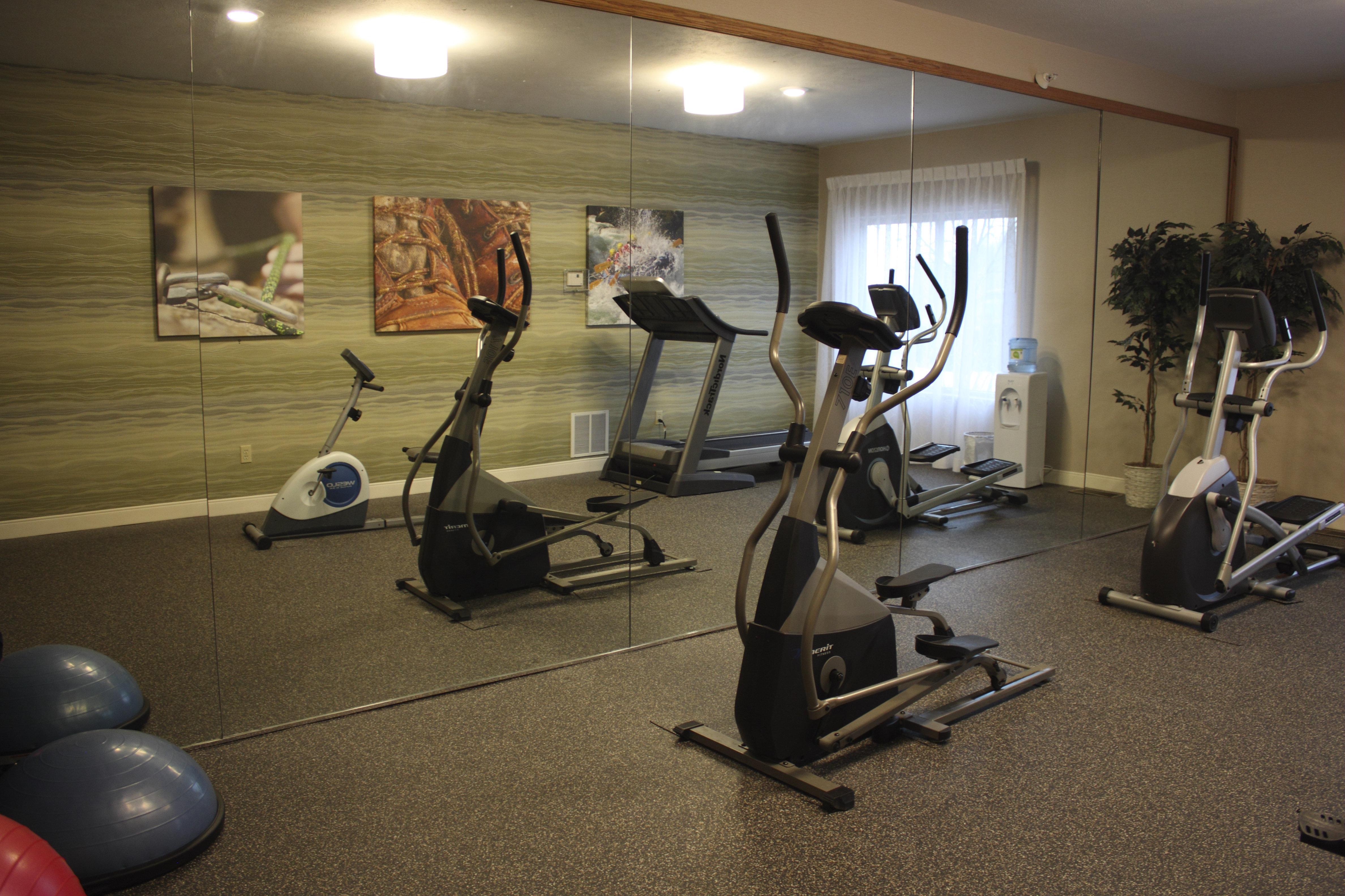 Holiday Inn Express Munising-Lakeview, An Ihg Hotel Экстерьер фото