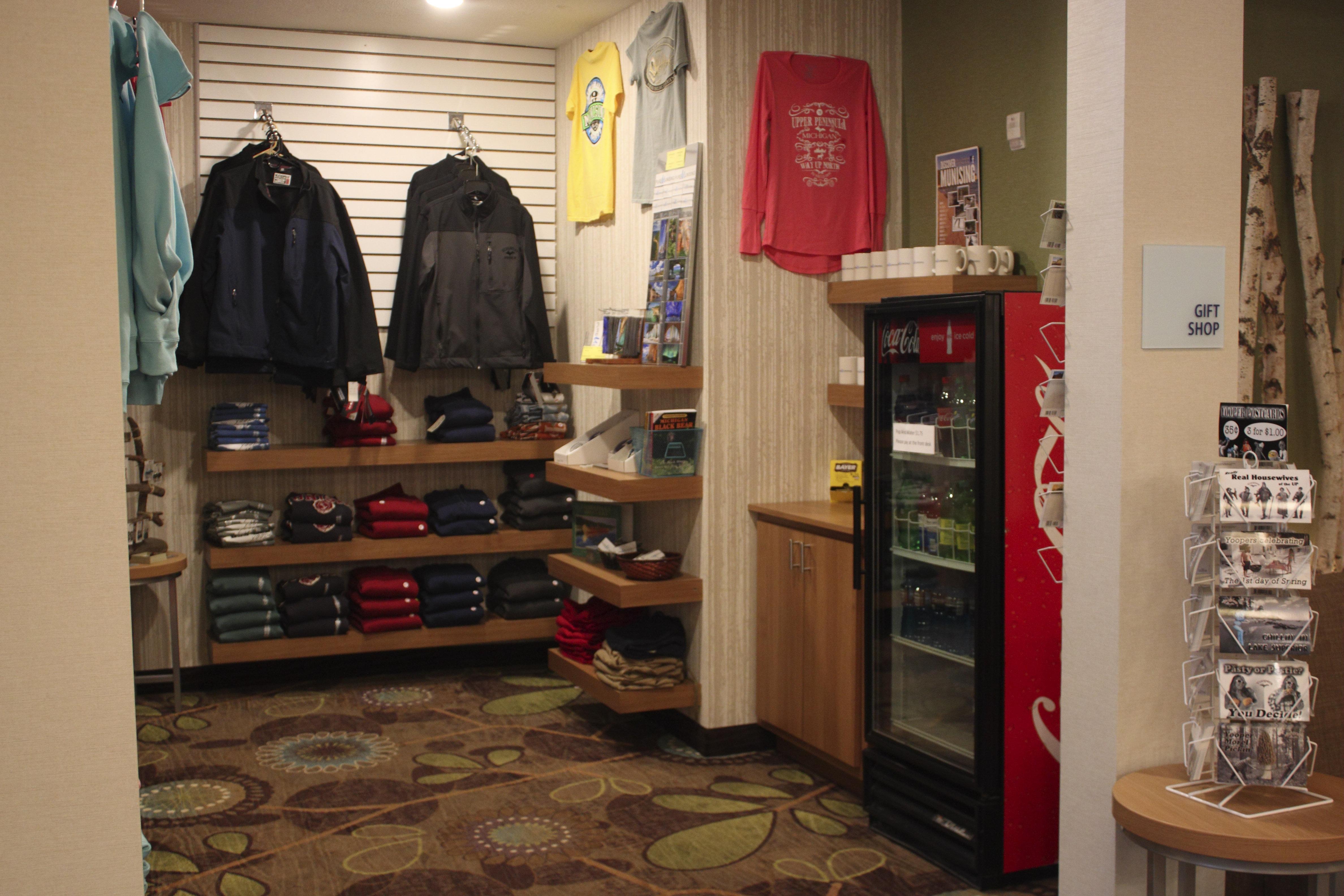 Holiday Inn Express Munising-Lakeview, An Ihg Hotel Экстерьер фото