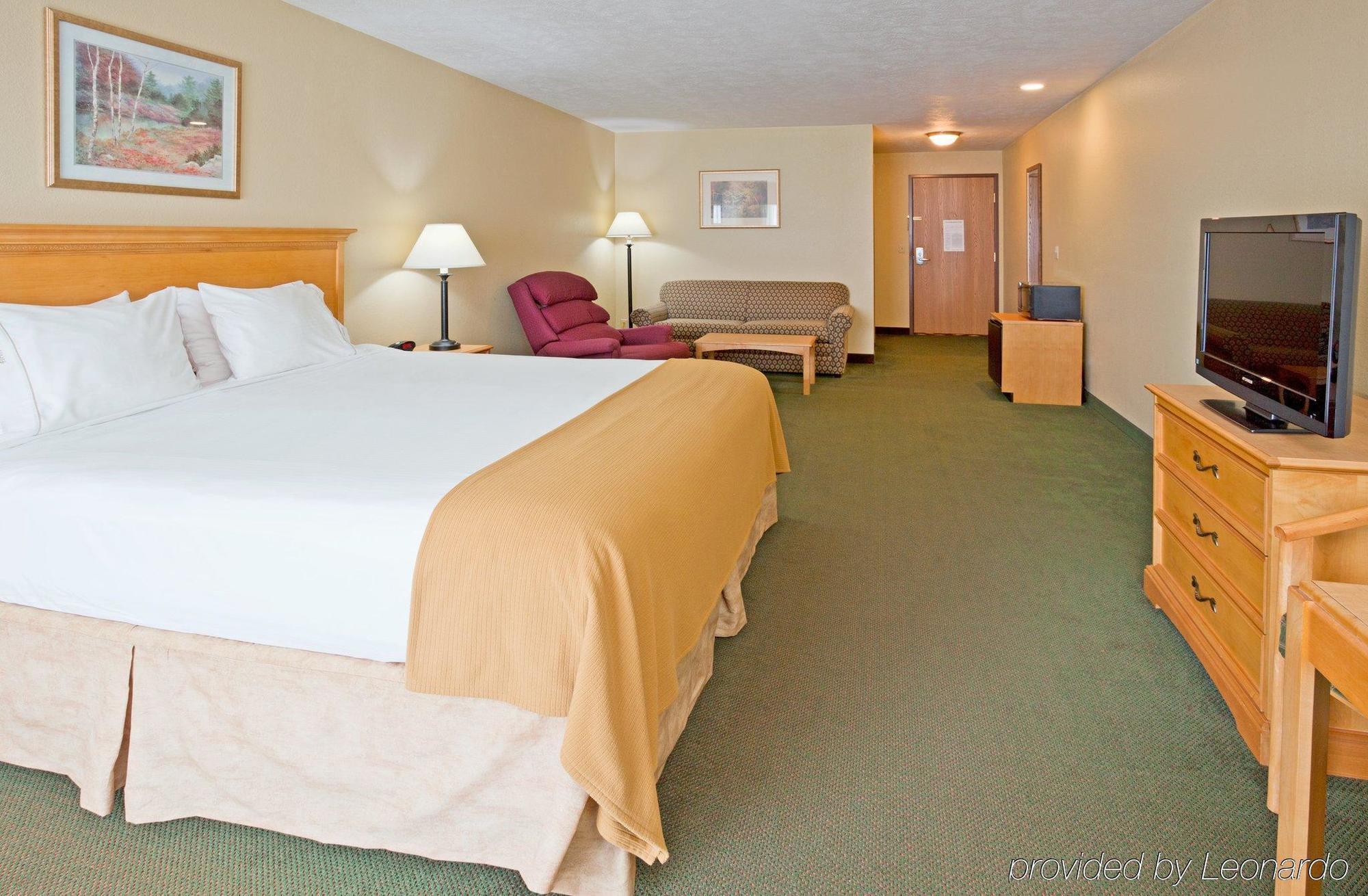 Holiday Inn Express Munising-Lakeview, An Ihg Hotel Номер фото