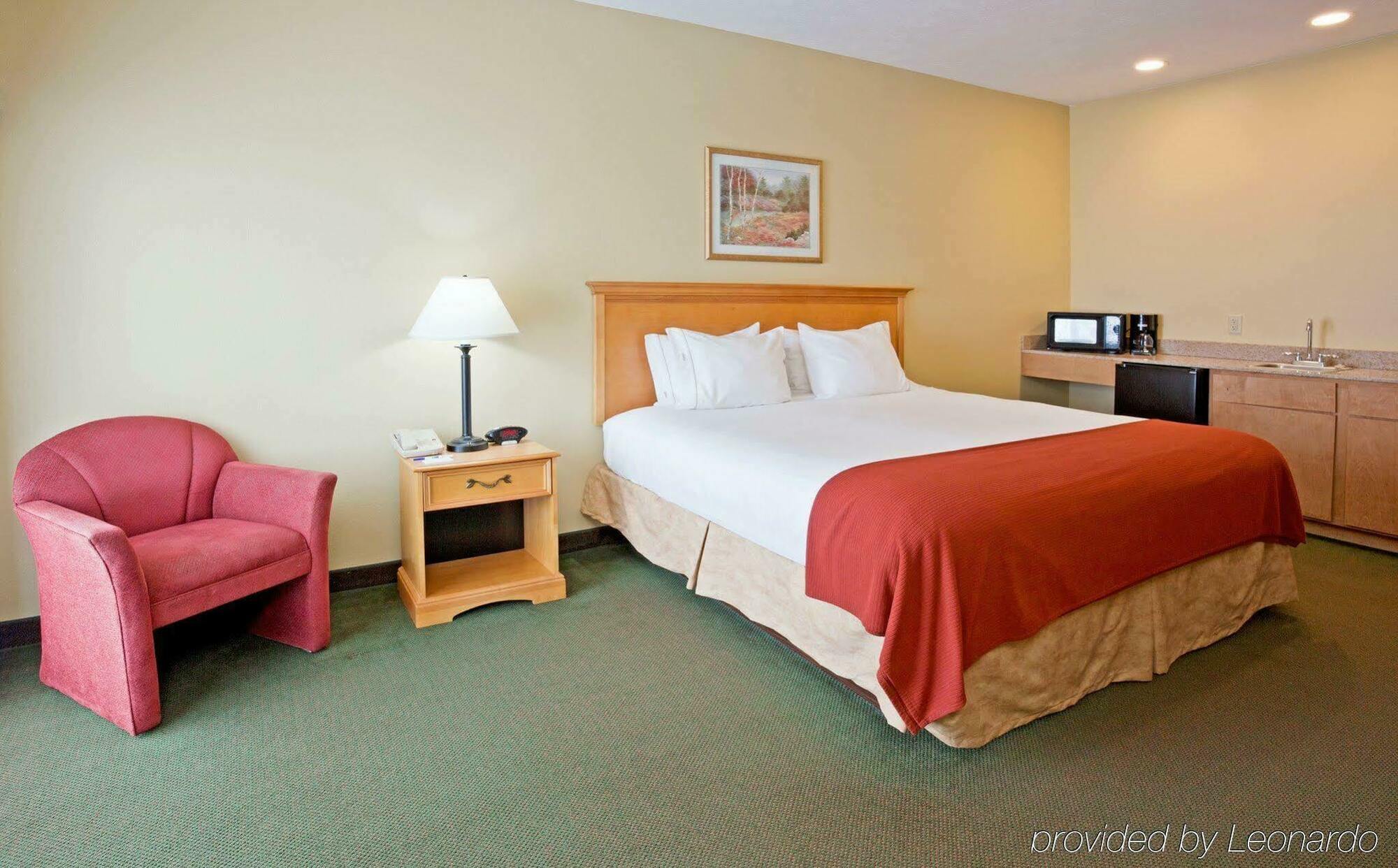 Holiday Inn Express Munising-Lakeview, An Ihg Hotel Номер фото